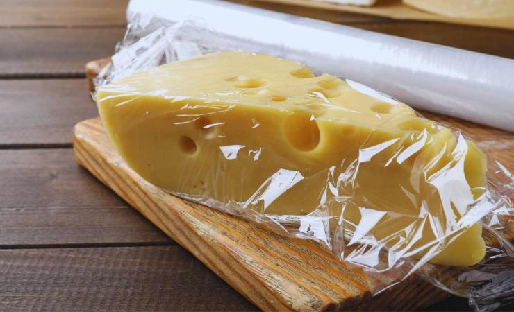 conservare il formaggio in frigo: gli errori più comuni