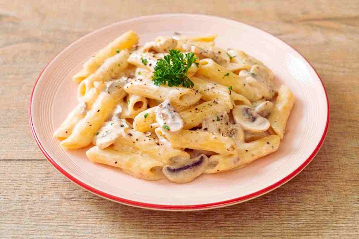 ricetta pasta con crema di funghi e philadelphia