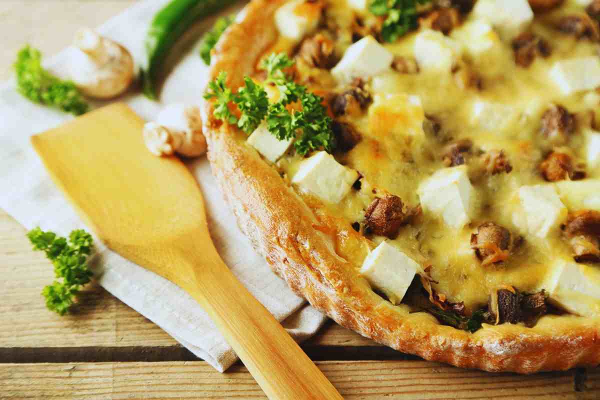 crostata salata dal ripieno esplosivo