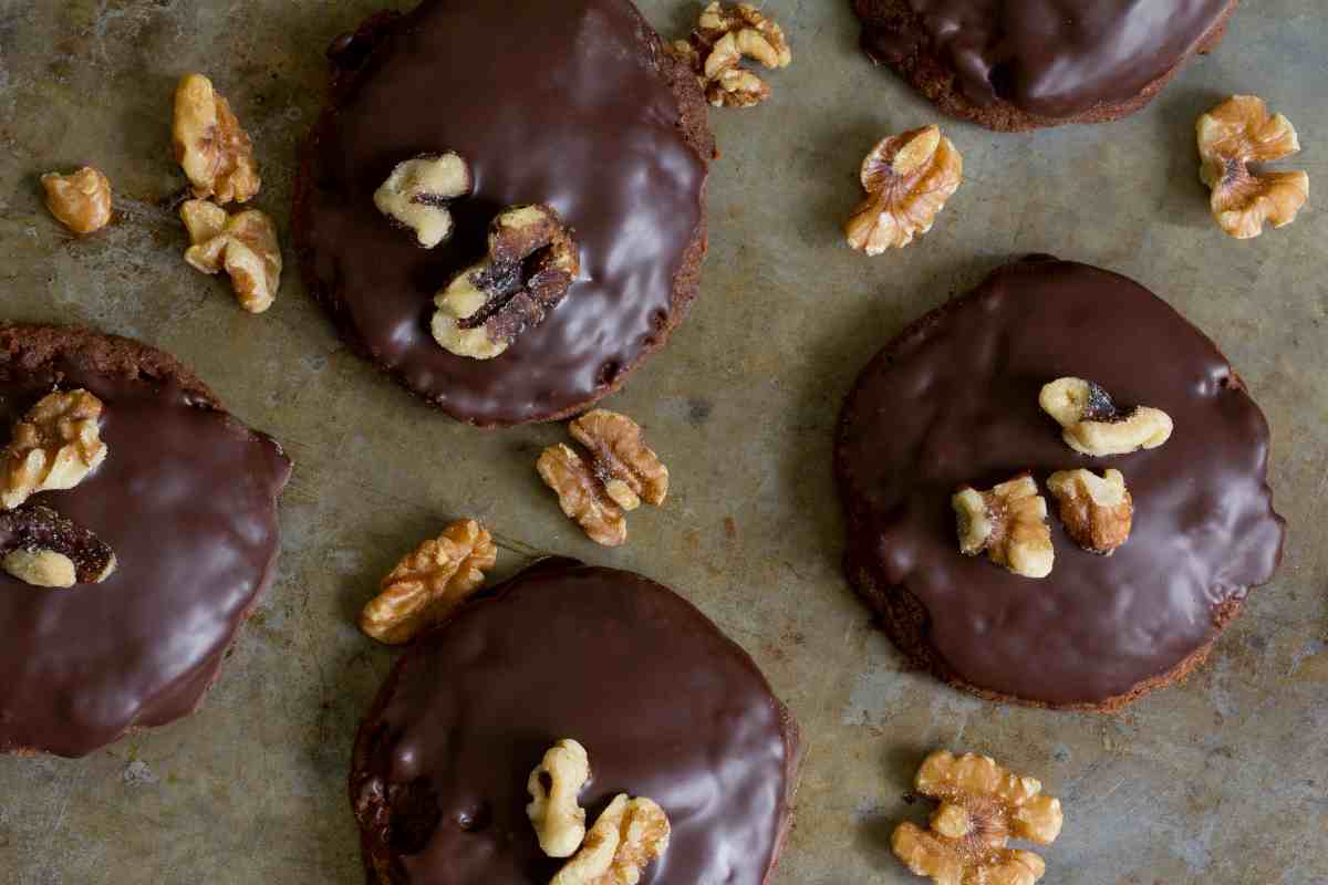 Ricetta banana cookies ricoperti di cioccolato