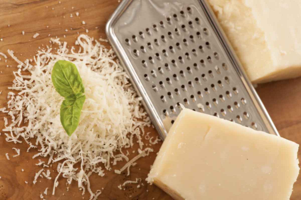 Ritiro Parmigiano dagli scaffali