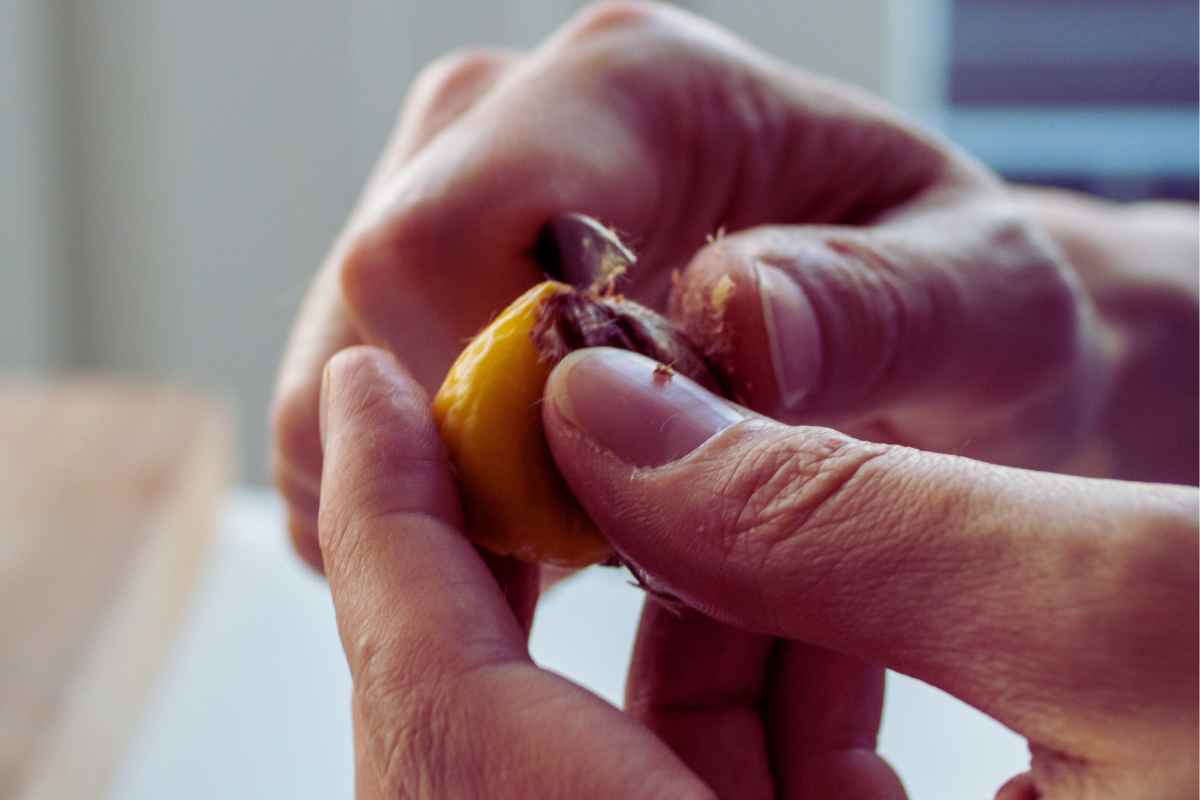 Il trucco per sbucciare le castagne in 1 secondo