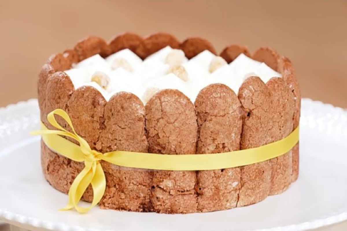 Ricetta Charlotte al cioccolato al latte e nocciole