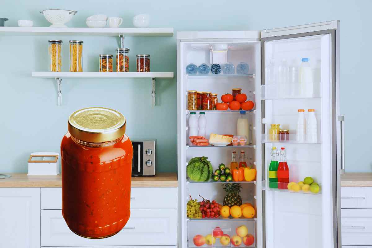 salsa di pomodoro in frigo